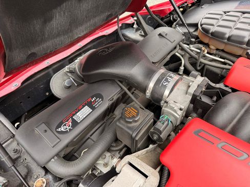 Used 2002 Chevrolet Corvette Coupe w/ Preferred Equipment Group2 image 17