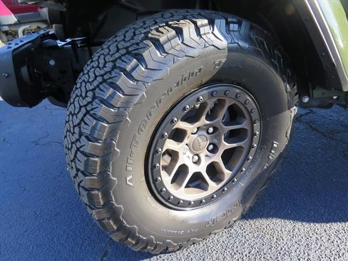 Used 2022 Jeep Wrangler Unlimited Rubicon w/ Xtreme Recon 35" Tire Package image 18
