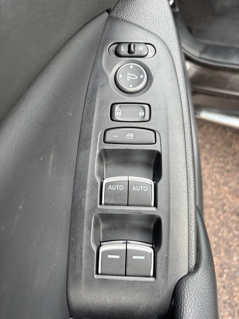 Used 2018 Honda Accord EX image 12