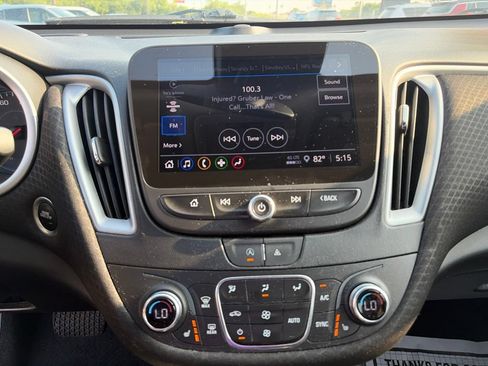 Used 2024 Chevrolet Malibu LT FWD image 21