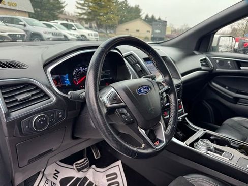 Used 2019 Ford Edge ST w/ Convenience Package image 26