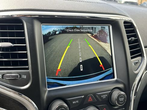 Used 2018 Jeep Grand Cherokee Summit AWD/4WD image 25