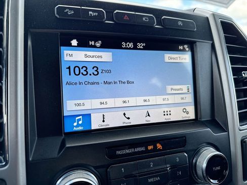 Used 2018 Ford F150 Lariat w/ Equipment Group 502A Luxury image 14