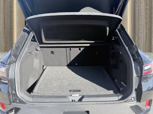 Used 2023 Volkswagen ID.4 Pro S image 61