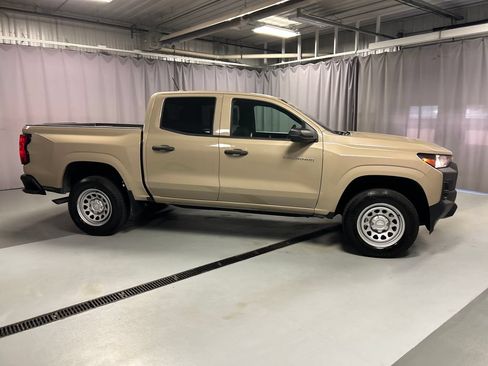 Used 2024 Chevrolet Colorado W/T RWD image 8