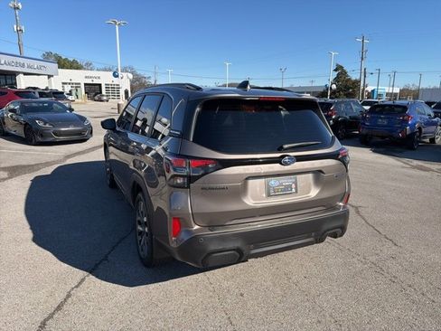 Used 2025 Subaru Forester Touring image 5