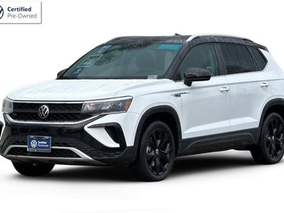 Certified 2023 Volkswagen Taos SE w/ Panoramic Sunroof Package