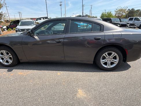 Used 2023 Dodge Charger SXT image 11