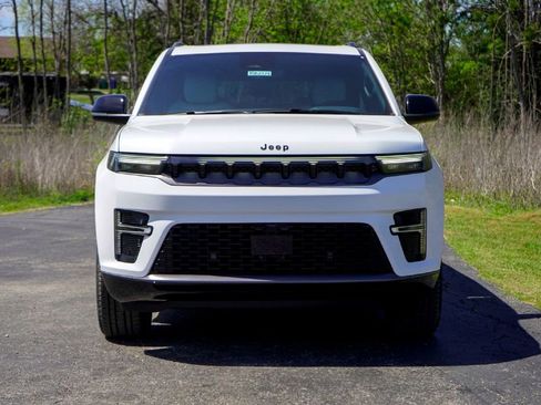 New 2026 Jeep Grand Wagoneer L Limited AWD/4WD image 4