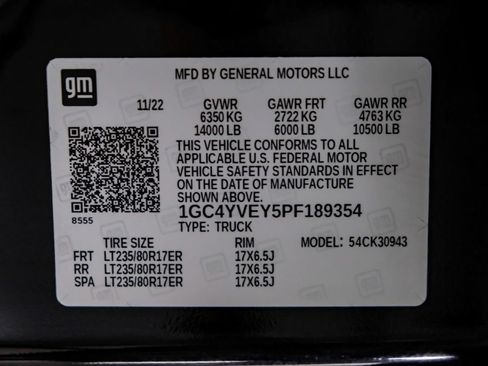 Used 2023 Chevrolet Silverado 3500 High Country w/ Technology Package AWD/4WD image 61