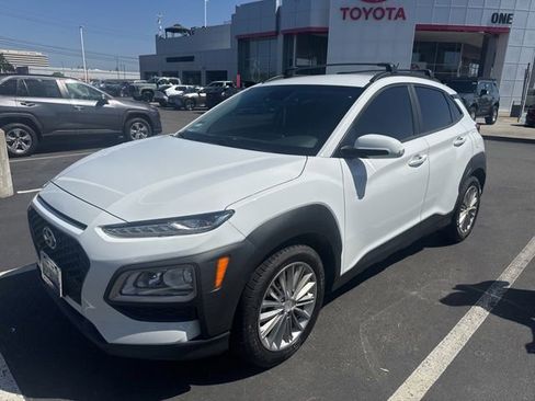 Used 2020 Hyundai Kona SEL FWD image 1