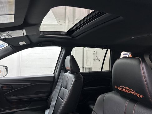 Used 2024 Honda Passport TrailSport image 36