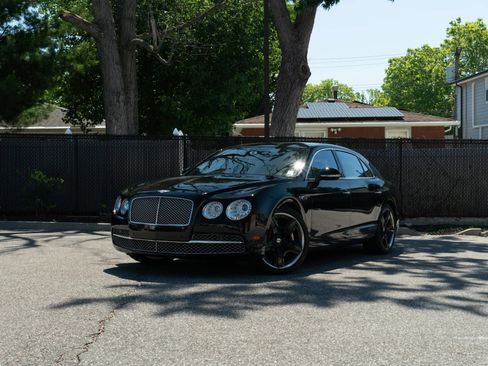 Used 2014 Bentley Flying Spur W12 AWD/4WD image 3