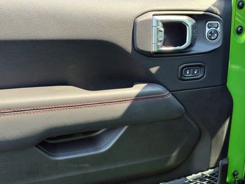 New 2025 Jeep Gladiator Rubicon image 11