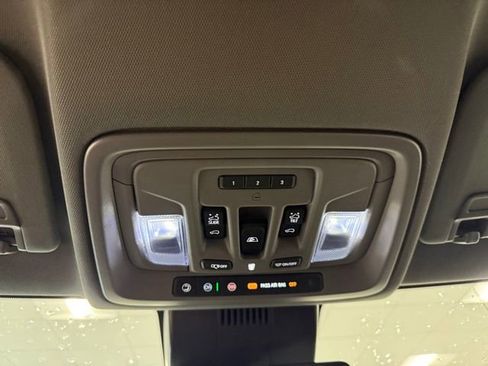 New 2026 GMC Sierra 1500 SLT w/ SLT Premium Plus Package AWD/4WD image 18