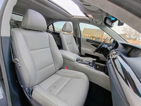 Used 2015 Lexus LS 460 L image 45