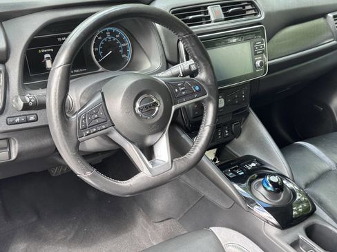 Used 2018 Nissan Leaf SL w/ SL Technology Package image 9