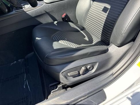 Used 2024 Toyota Camry SE FWD image 12