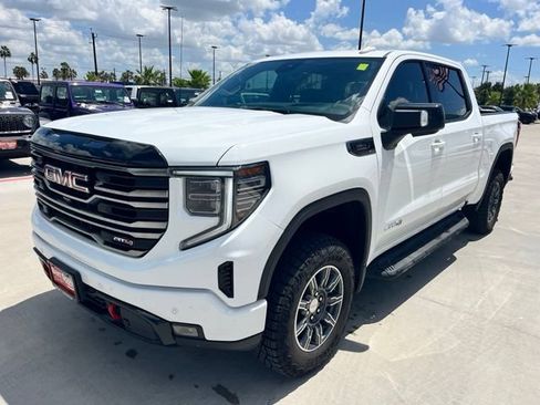 Used 2026 GMC Sierra 1500 AT4 w/ Technology Package AWD/4WD image 5