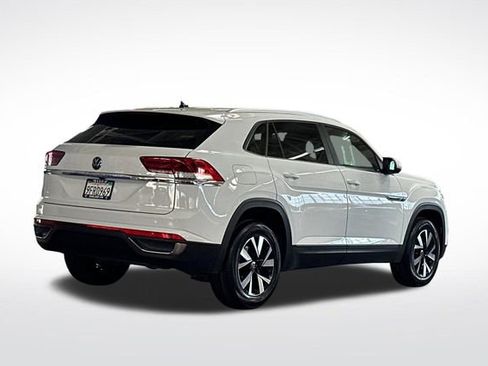 Certified 2023 Volkswagen Atlas Cross Sport SE FWD image 5