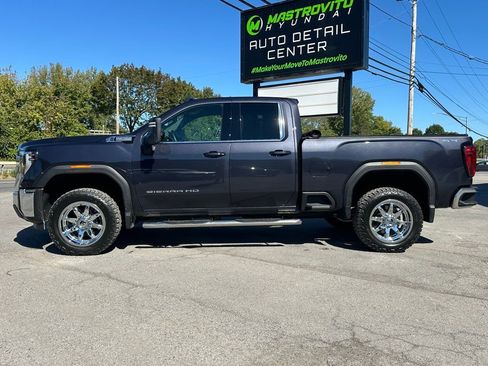 Used 2024 GMC Sierra 2500 SLE w/ SLE Value Package; image 5