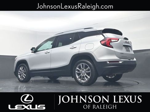 Used 2022 GMC Terrain SLT image 20