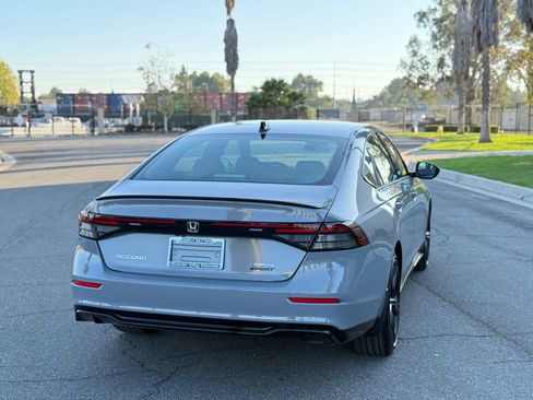 Used 2025 Honda Accord Sport image 7
