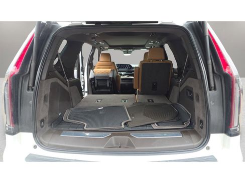 Certified 2022 Cadillac Escalade Sport w/ Touring Package image 25