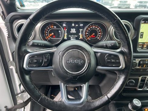 Used 2020 Jeep Gladiator Overland image 22