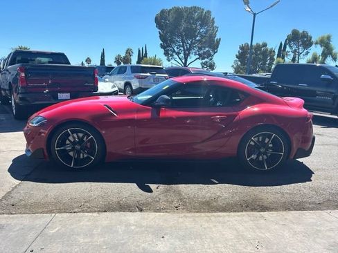 Used 2021 Toyota Supra Premium w/ Driver Assist Package RWD image 4