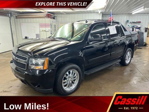 Used 2011 Chevrolet Avalanche LT w/ Luxury Package image 1