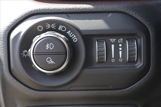 Used 2020 Jeep Gladiator Rubicon AWD/4WD image 13