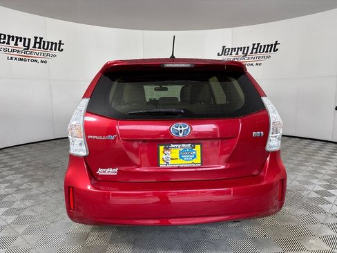 Used 2013 Toyota Prius V Two FWD image 5