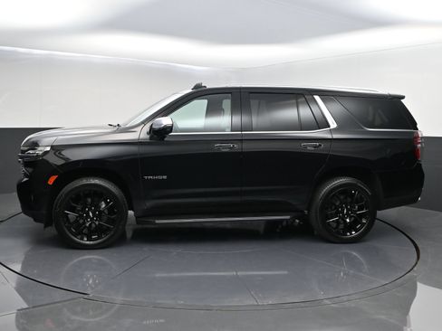 Used 2024 Chevrolet Tahoe Premier w/ Premium Package AWD/4WD image 4