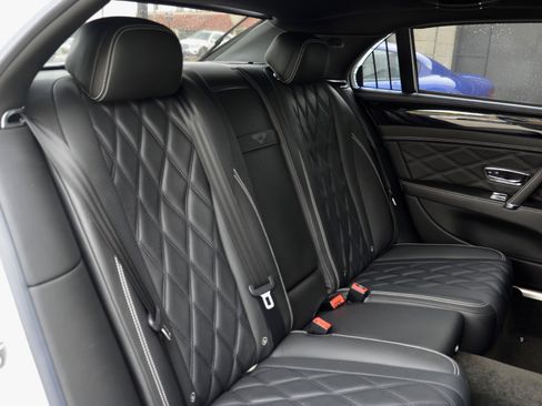 Used 2016 Bentley Flying Spur V8 AWD/4WD image 22