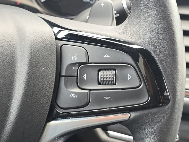 Used 2023 Buick Enclave Essence w/ LPO, Floor Liner Package FWD image 41