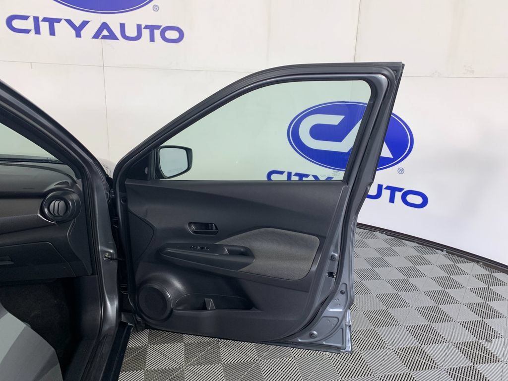 Used 2020 Nissan Kicks S FWD image 37