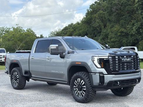 Used 2025 GMC Sierra 2500 Denali Ultimate AWD/4WD image 8