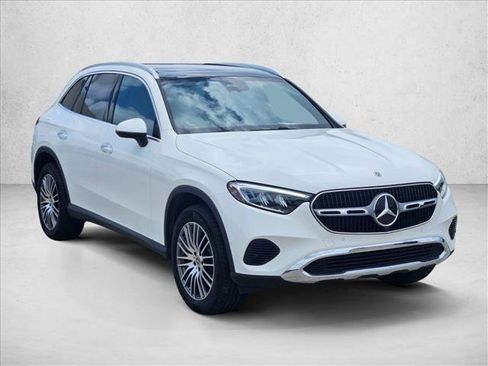 Certified 2026 Mercedes-Benz GLC 300 image 3