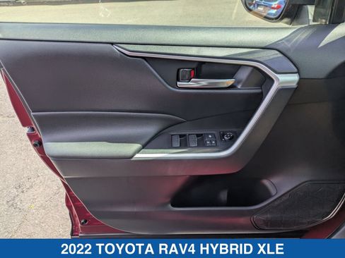 Used 2022 Toyota RAV4 XLE w/ Convenience Package AWD/4WD image 12