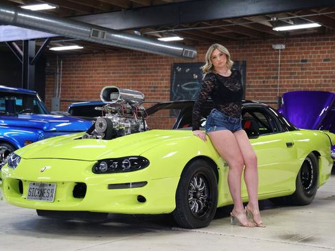 Used 1994 Chevrolet Camaro Z28 image 1