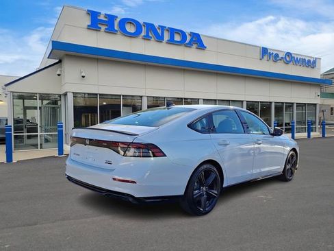 Used 2024 Honda Accord Sport image 4