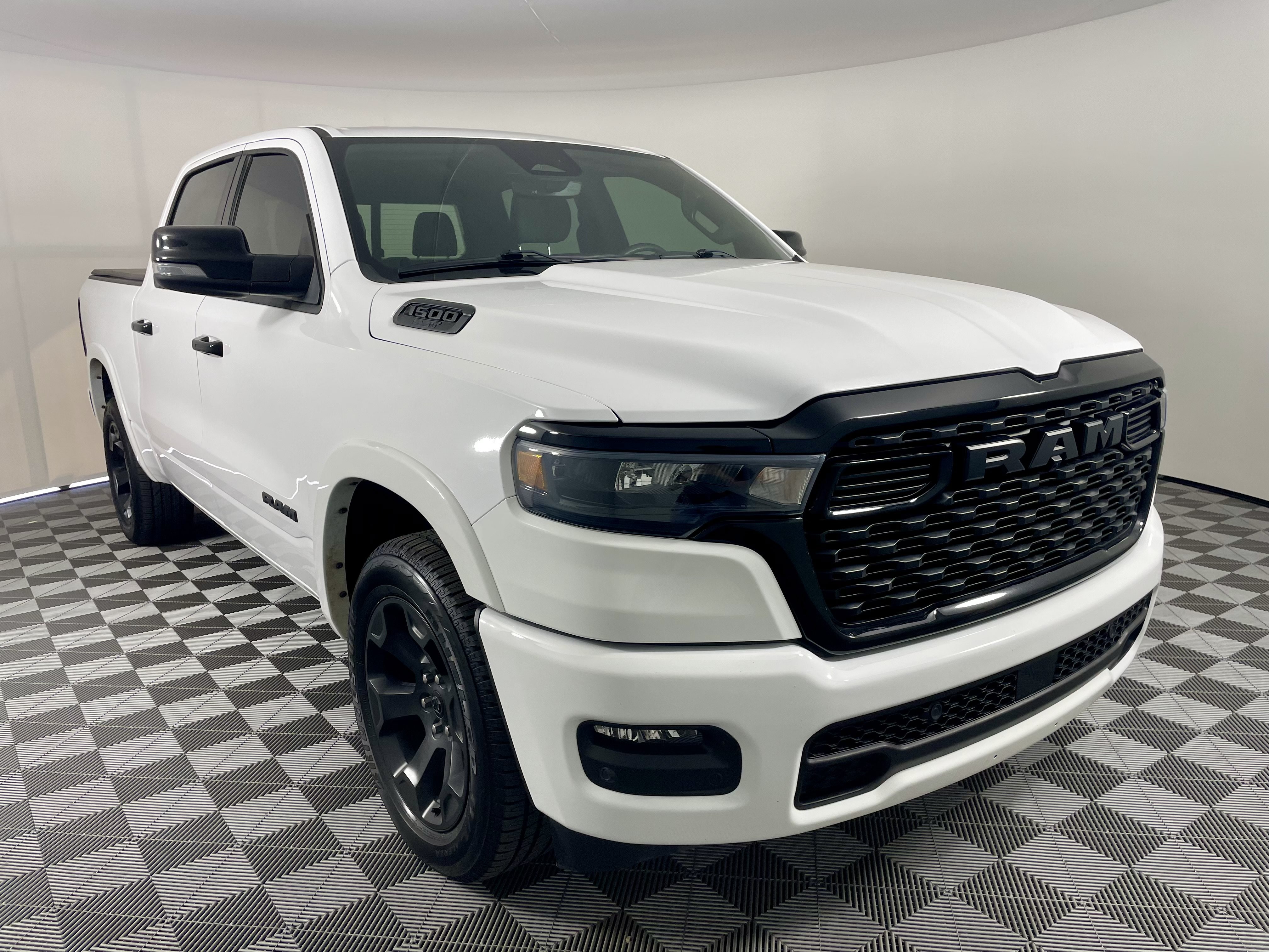 Certified 2025 RAM 1500 Big Horn AWD/4WD image 5
