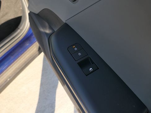 New 2025 Kia K4 LXS image 23