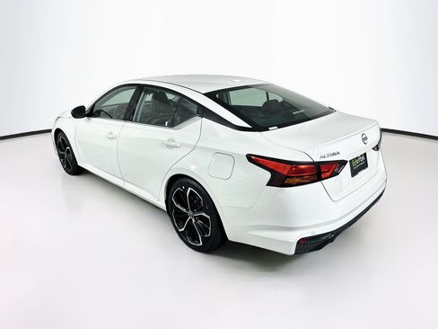 Used 2025 Nissan Altima 2.5 SR FWD image 5