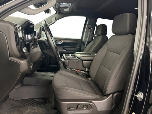 Used 2024 Chevrolet Silverado 1500 RST AWD/4WD image 9