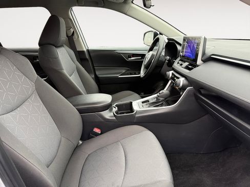 Certified 2025 Toyota RAV4 XLE image 15