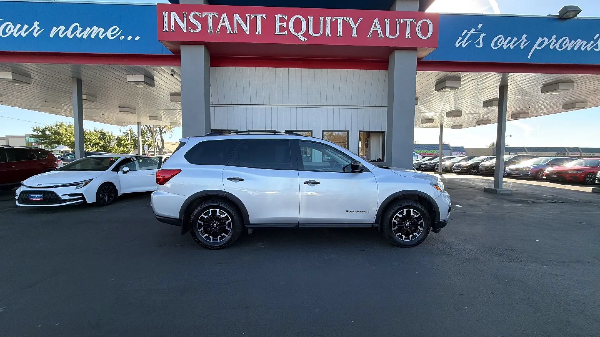 Used 2020 Nissan Pathfinder SV w/ Rock Creek Edition AWD/4WD image 7