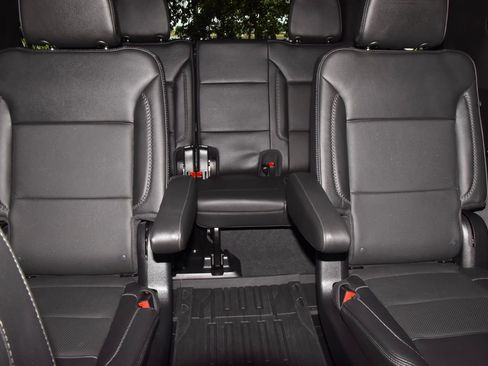 Used 2023 GMC Yukon Denali w/ LPO, Floor Liner Package AWD/4WD image 21