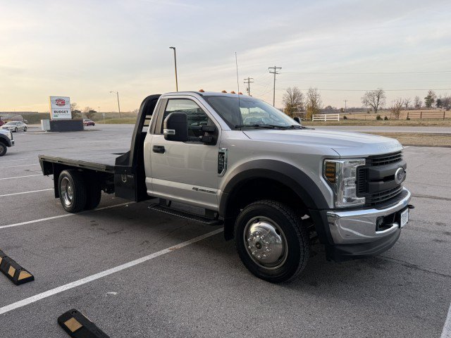 Used 2018 Ford F550 4x4 Regular Cab Super Duty image 3